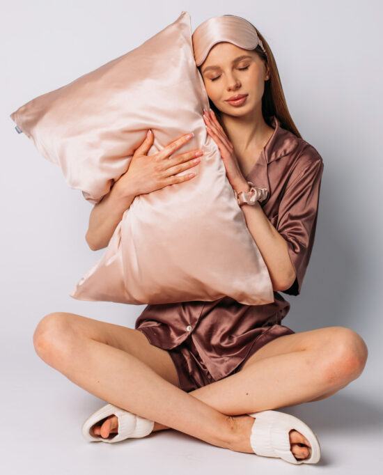 Шовкова наволочка Беж